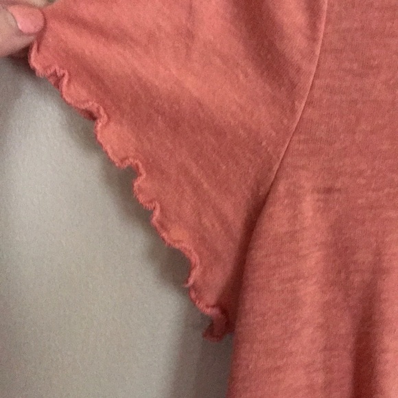 Cute pink crop - Picture 2 of 3